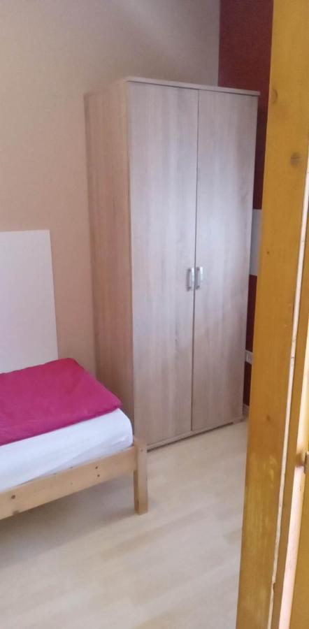 Levendula Apartment Bekescsaba Bagian luar foto